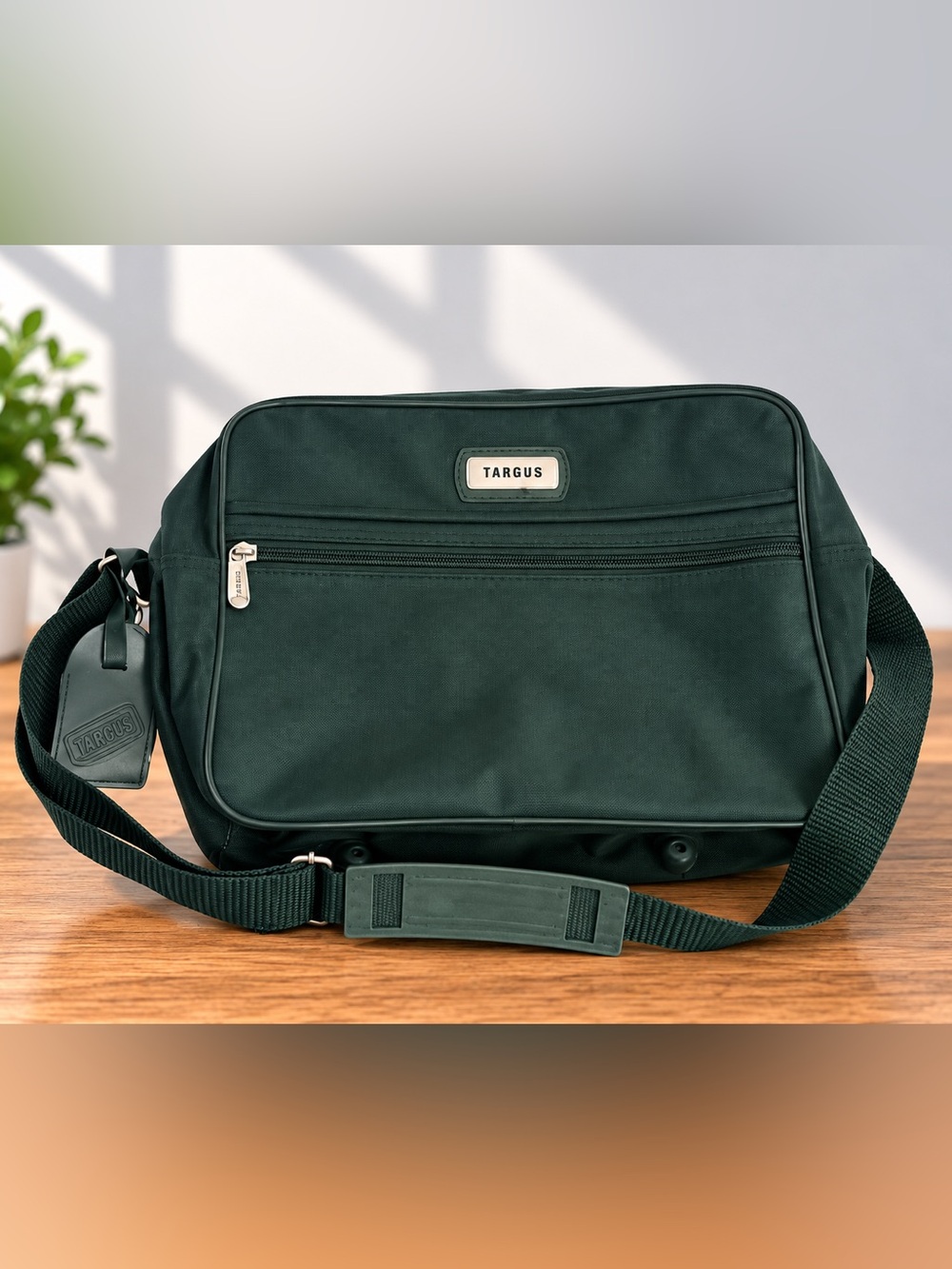 Vintage Jaguar Green Nylon Shoulder Travel Messenger Bag 13”